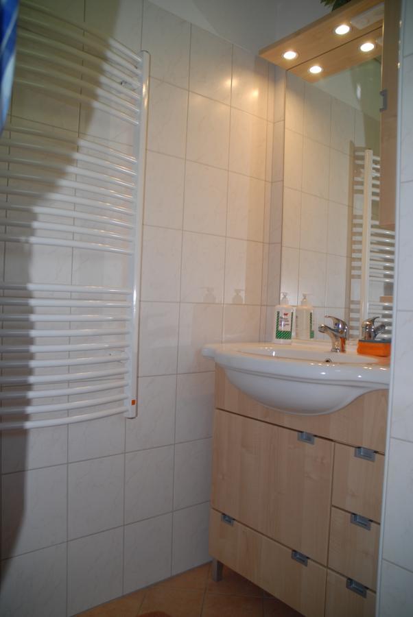 Appartment Aux Lilas Les Geneveys-sur-Coffrane Екстер'єр фото