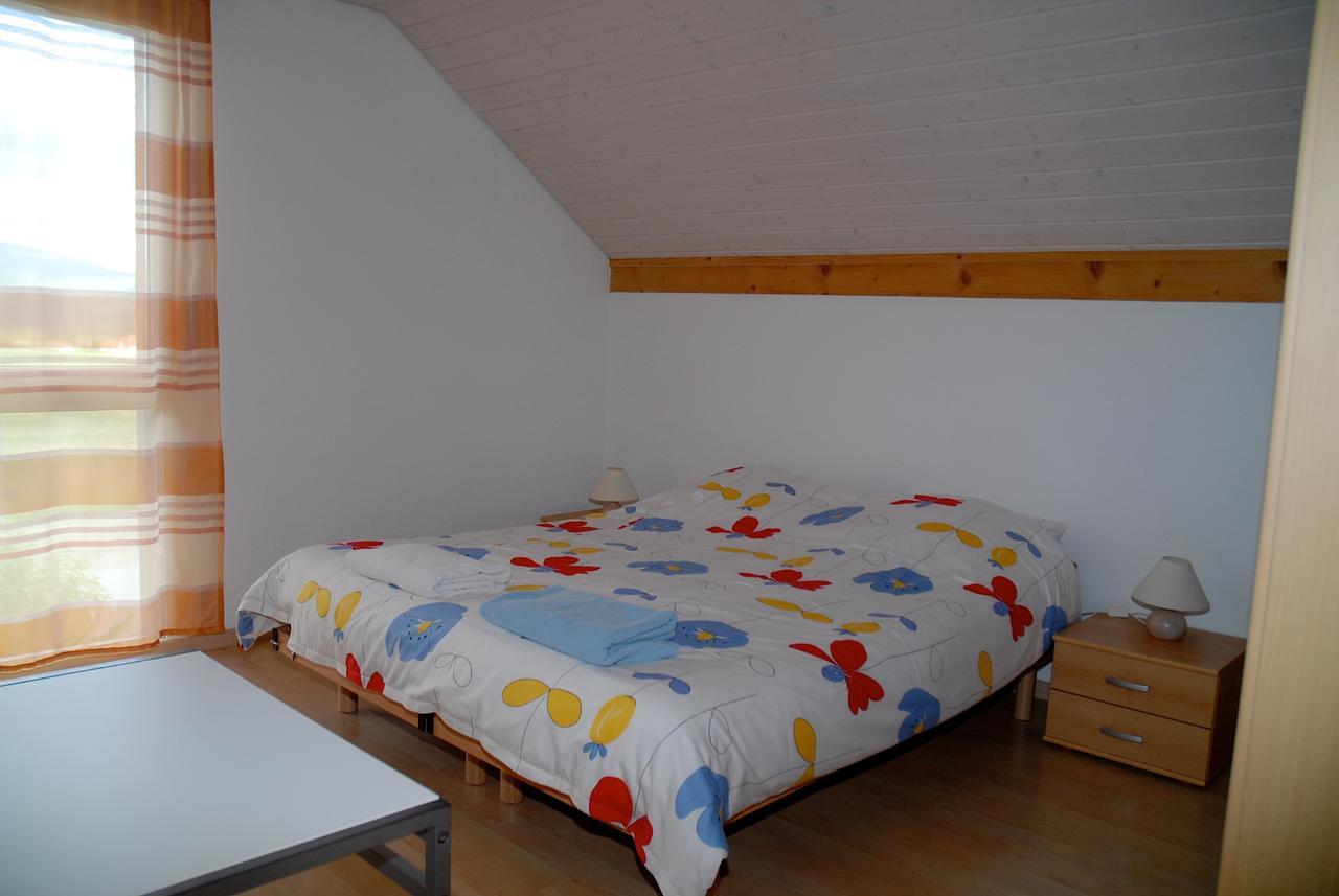 Appartment Aux Lilas Les Geneveys-sur-Coffrane Екстер'єр фото