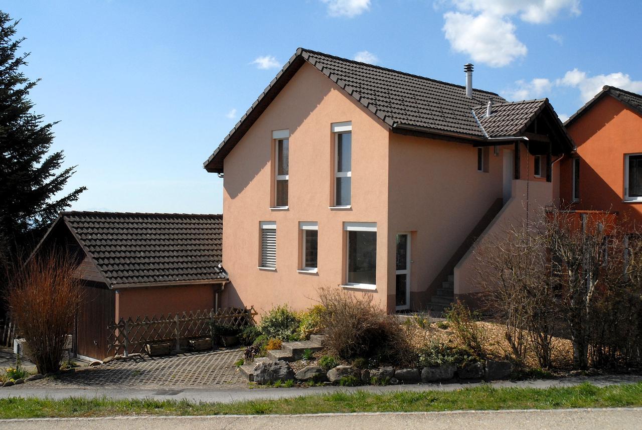 Appartment Aux Lilas Les Geneveys-sur-Coffrane Екстер'єр фото